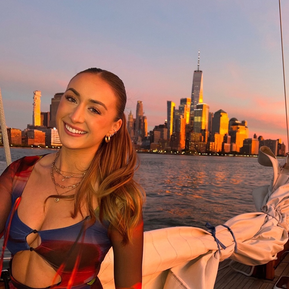 Meet your Posher, Molly